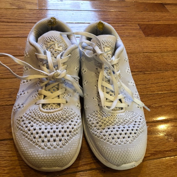 White APL Tech Loom Pro women’s sneakers size 6.5 - Picture 4 of 9
